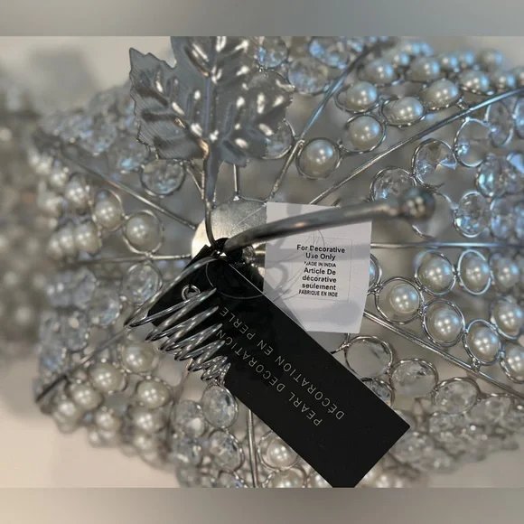 Pearls & Crystal Pumpkin - Picture 6 of 8